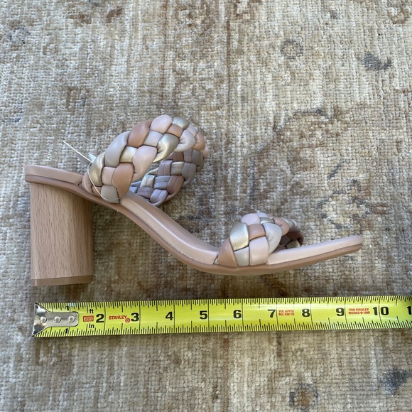 NWOB, A New Day Braided Slide Heels, Size 8 - Picture 11 of 12